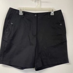 Villager by Liz Claiborne women’s shorts size 14. Black